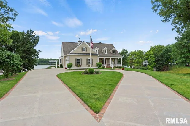 $1,575,000 | 41 Lake Vista Drive, Taylorville, IL 62568