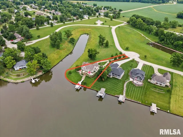 $1,575,000 | 41 Lake Vista Drive, Taylorville, IL 62568