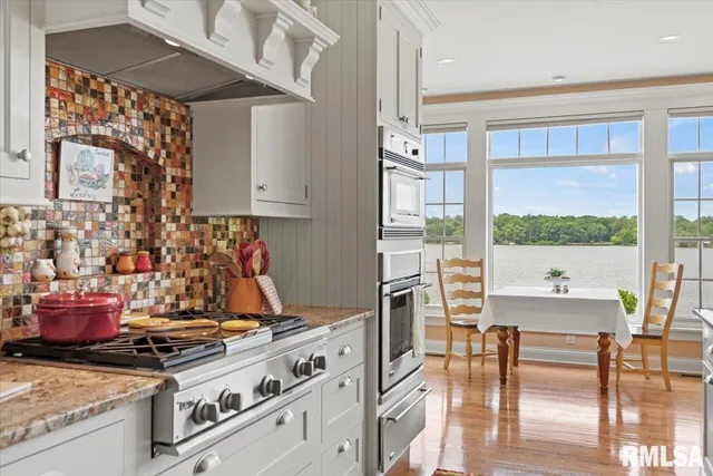 $1,575,000 | 41 Lake Vista Drive, Taylorville, IL 62568