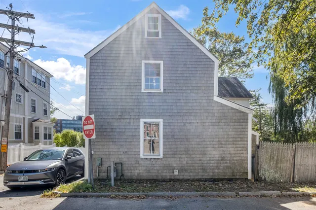 $750,000 | 47 Wentworth Street, Portsmouth, NH 03801