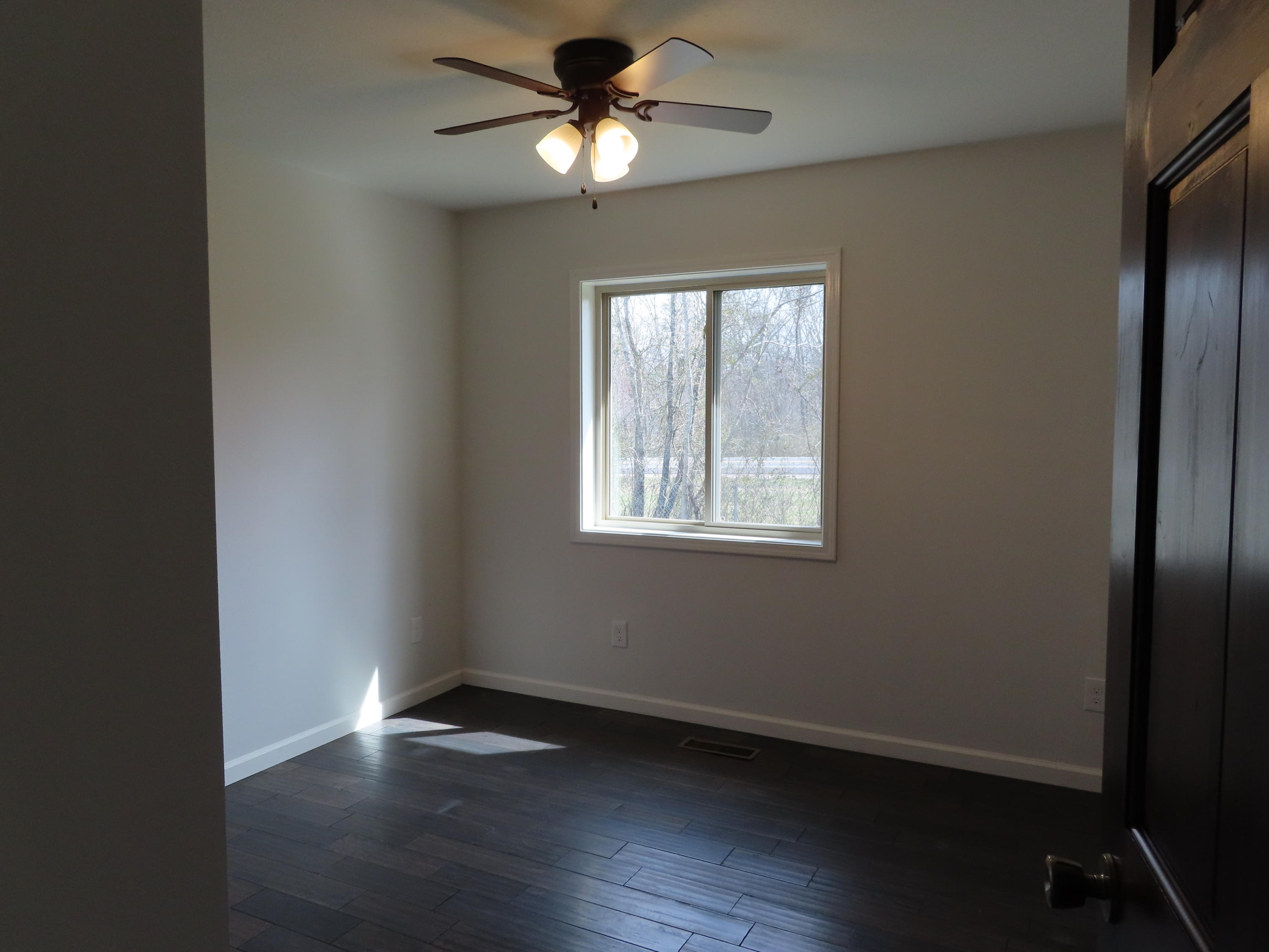 708 Rugby Avenue Jamestown, TN 38556 - Photo 17 of 18 IMG_0773