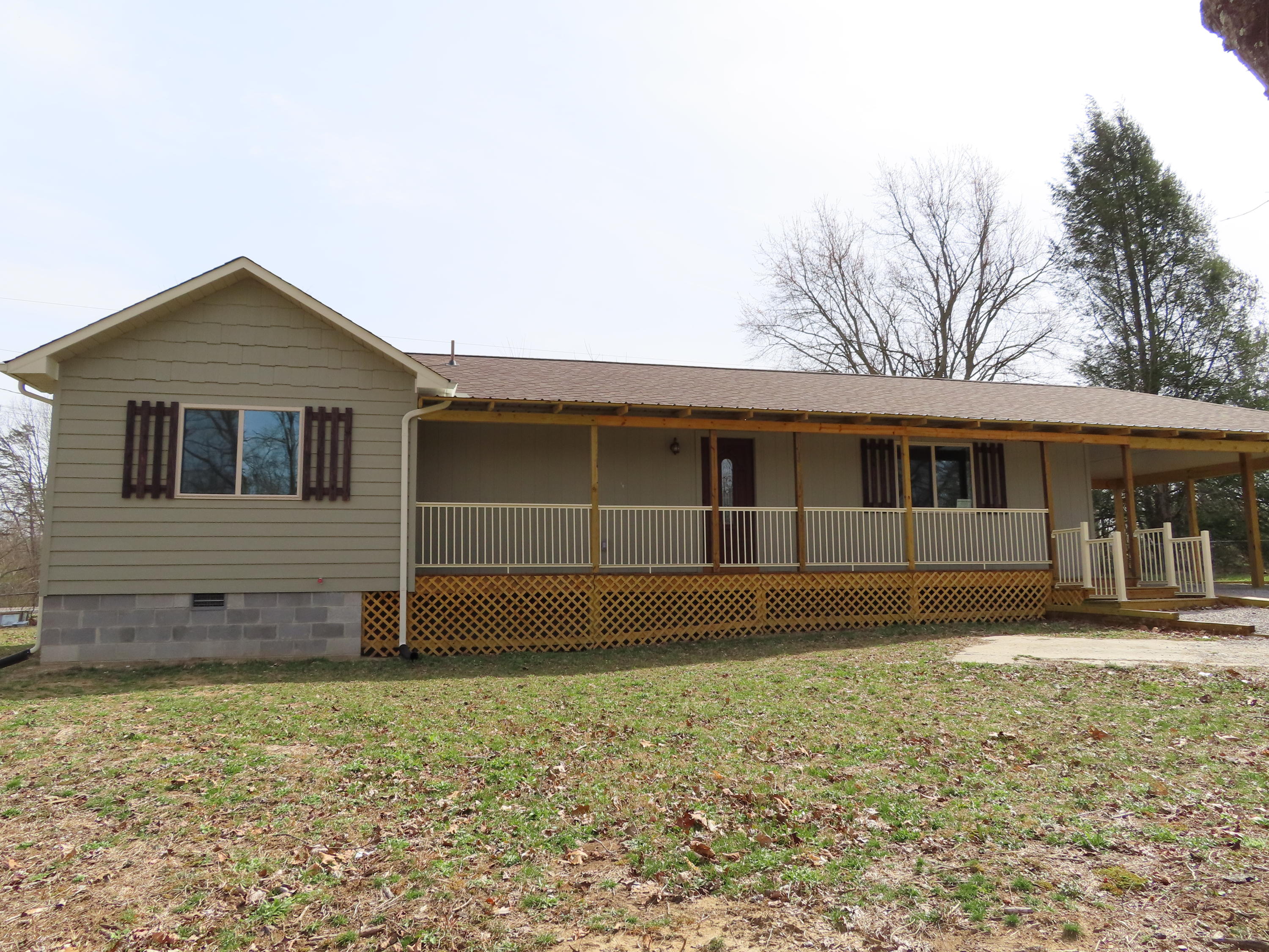 708 Rugby Avenue Jamestown, TN 38556 - Photo 3 of 18 IMG_0794