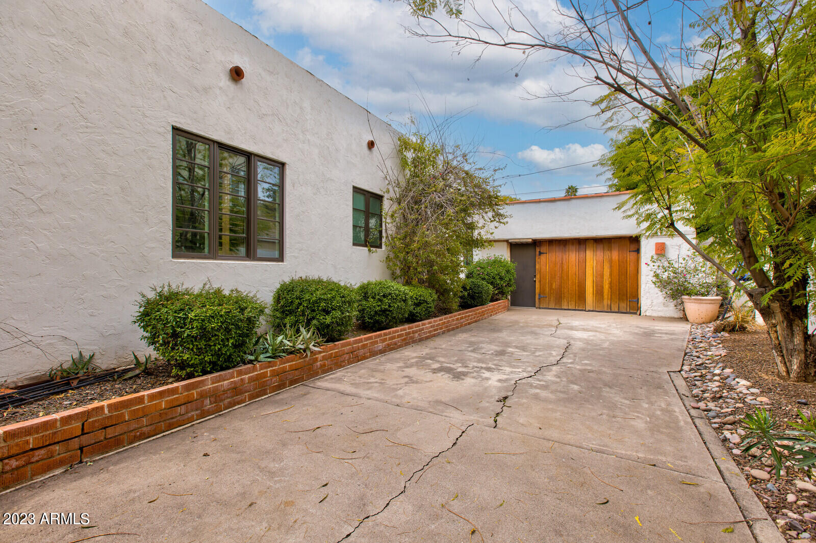 330 West Granada Road Phoenix, AZ 85003 - Photo 36 of 36 Large Driveway - Garage