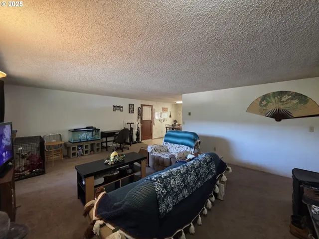 $275,000 | 4545 Northeast Ridenour Street, Winchester, OR 97495