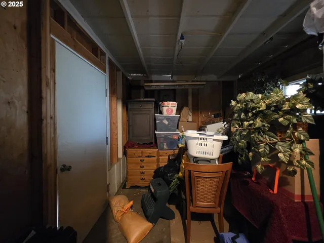 $275,000 | 4545 Northeast Ridenour Street, Winchester, OR 97495