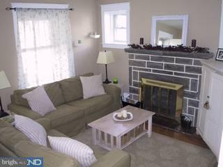 34 Meadowbrook Road Havertown, PA 19083 - Photo 3 of 6
