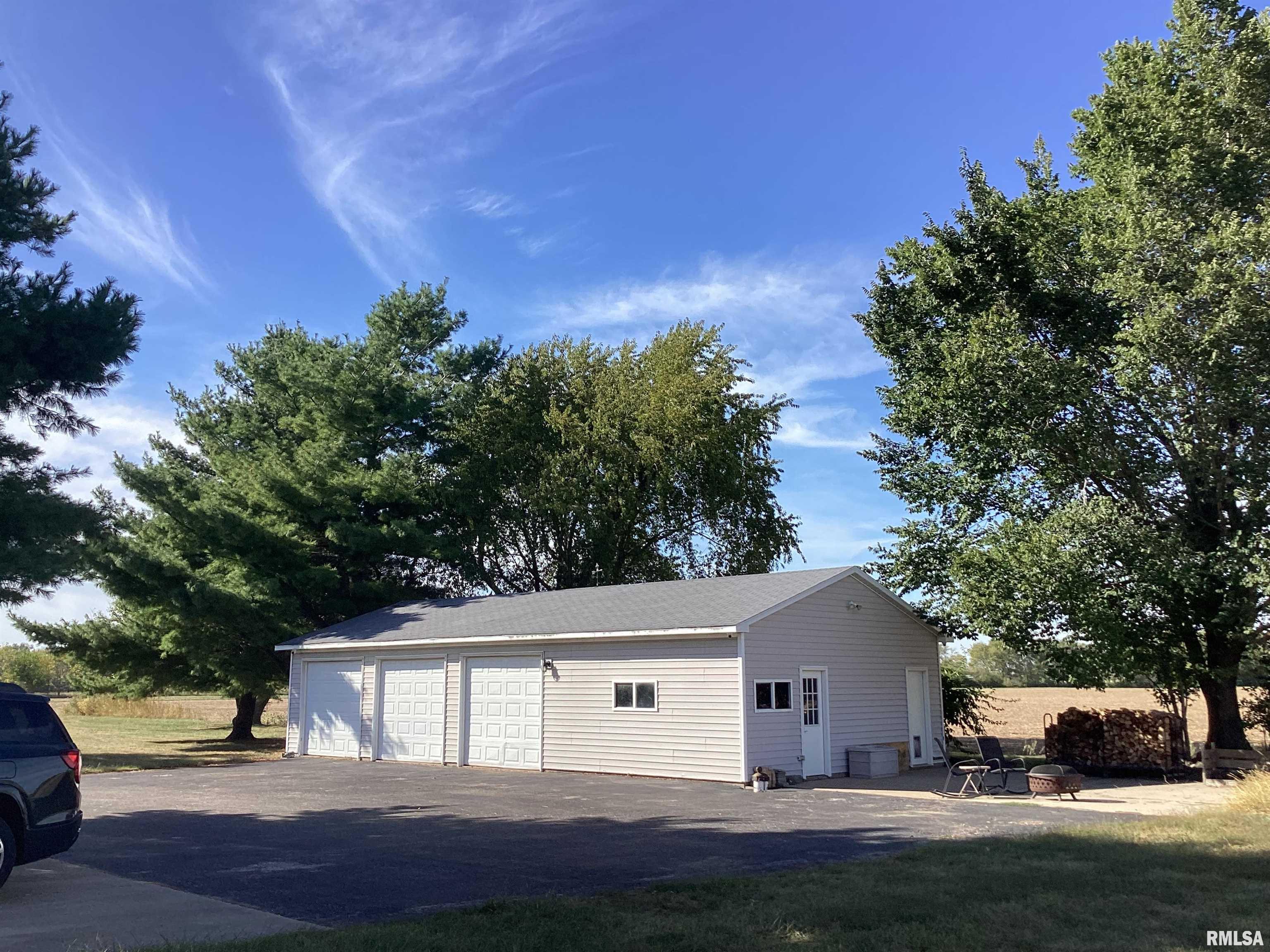 15524 Frontage Road Divernon, IL 62530 - Photo 5 of 10 Gallery Image 5