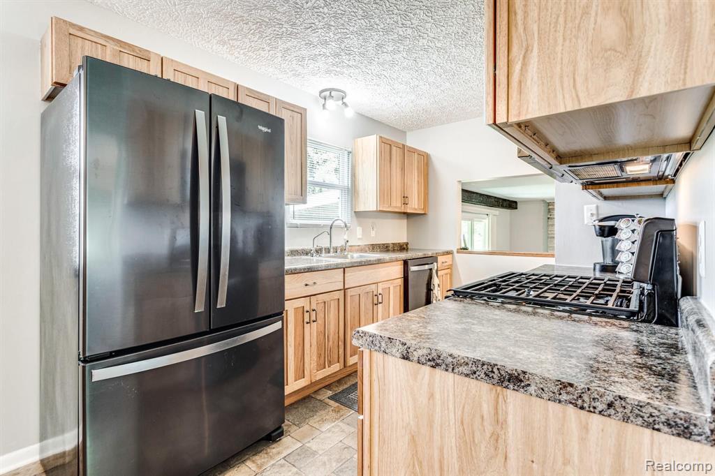 8140 Smiths Creek Road Goodells, MI 48027 - Photo 12 of 47