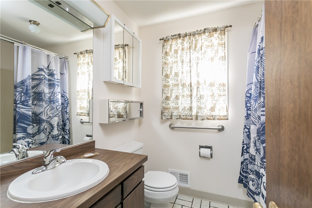 1054 Lake Road Webster, NY 14580 - Photo 19 of 23