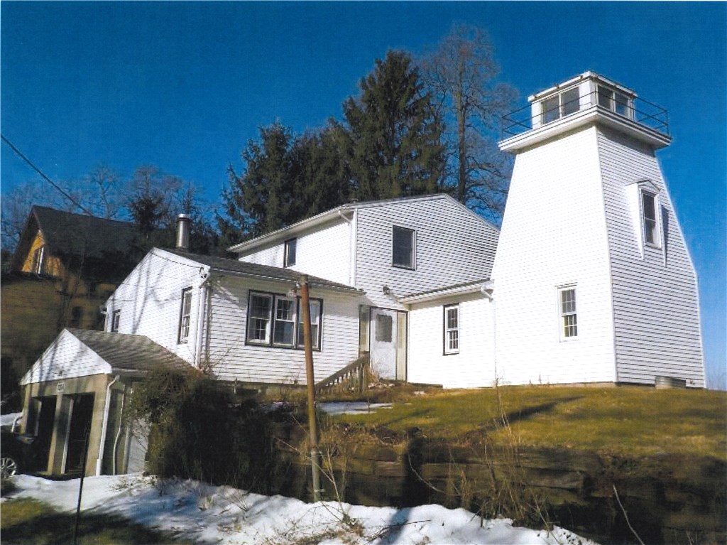 1054 Lake Road Webster, NY 14580 - Photo 6 of 23