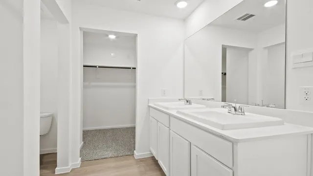 $234,990 | 15355 Lake Conroe Cv Drive, Willis, TX 77318