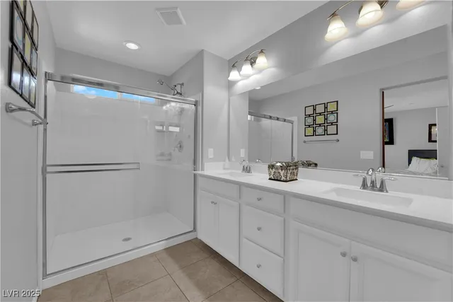 $450,000 | 9956 Sable Point Street, Las Vegas, NV 89178