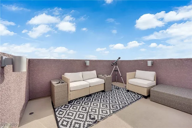 $450,000 | 9956 Sable Point Street, Las Vegas, NV 89178