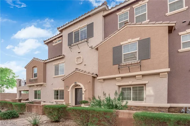 $450,000 | 9956 Sable Point Street, Las Vegas, NV 89178
