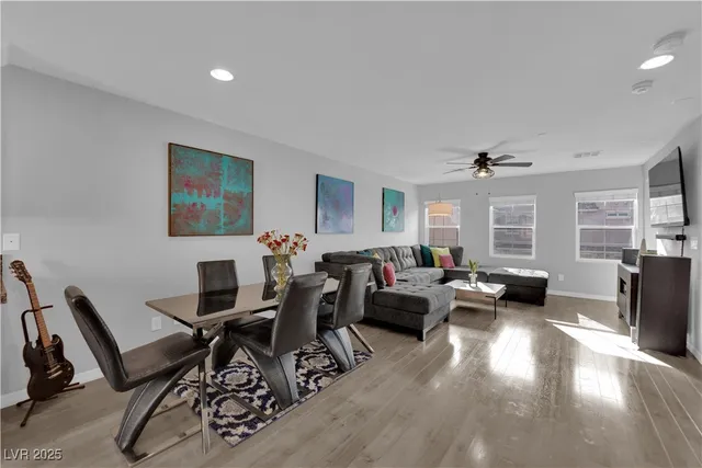 $450,000 | 9956 Sable Point Street, Las Vegas, NV 89178