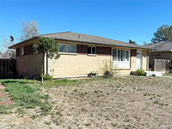 $450,000 | 1720 Del Mar Parkway, Aurora, CO 80010