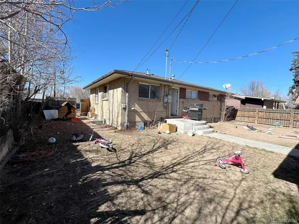 $450,000 | 1720 Del Mar Parkway, Aurora, CO 80010