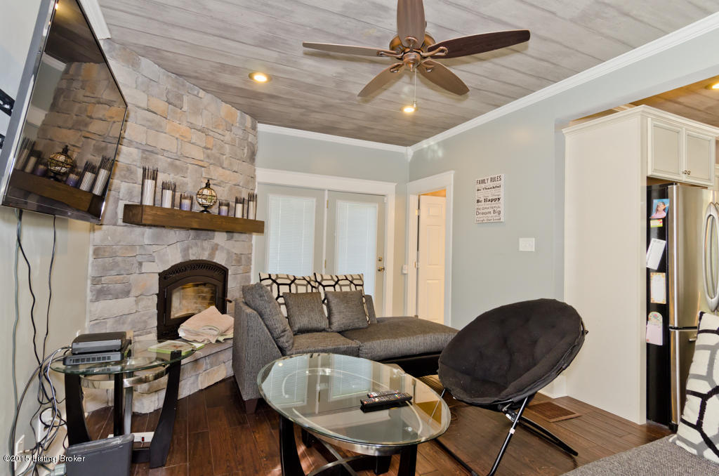 3206 Maple Road Louisville, KY 40299 - Photo 11 of 47 2DN_9562