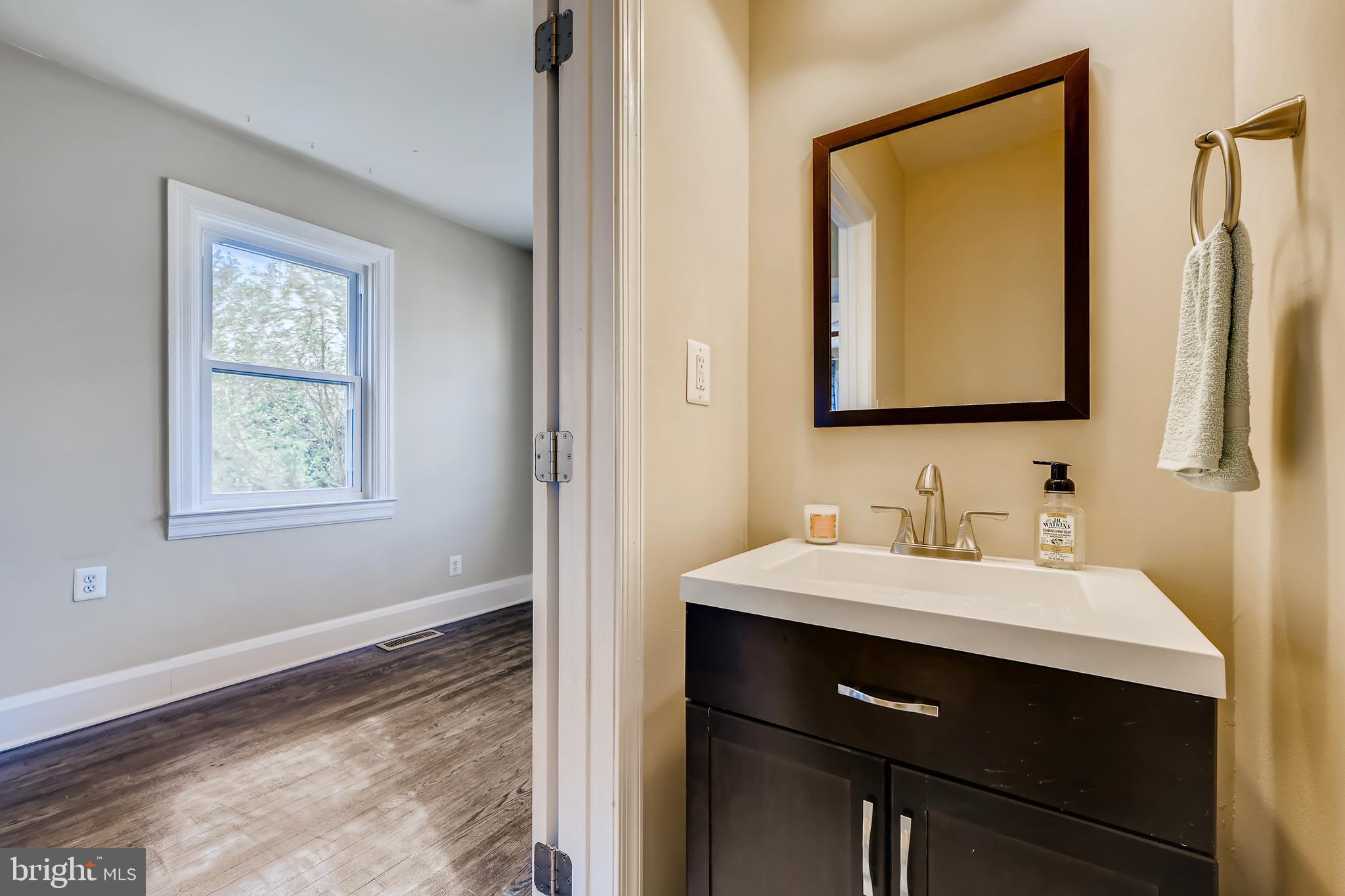 1110 Elm Ridge Avenue Baltimore, MD 21229 - Photo 13 of 28 Gallery Image 13