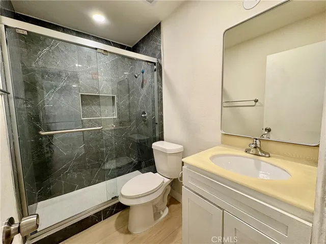 $1,750 | 660 East 6th Street, Unit C, Azusa, CA 91702