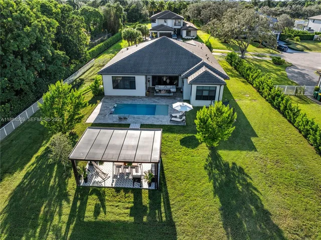 $2,349,000 | 5000 Southwest 159th Avenue, Southwest Ranches, FL 33331