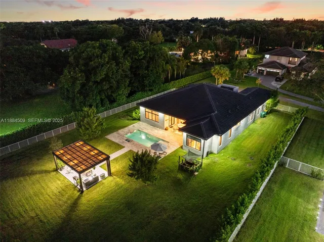 $2,349,000 | 5000 Southwest 159th Avenue, Southwest Ranches, FL 33331