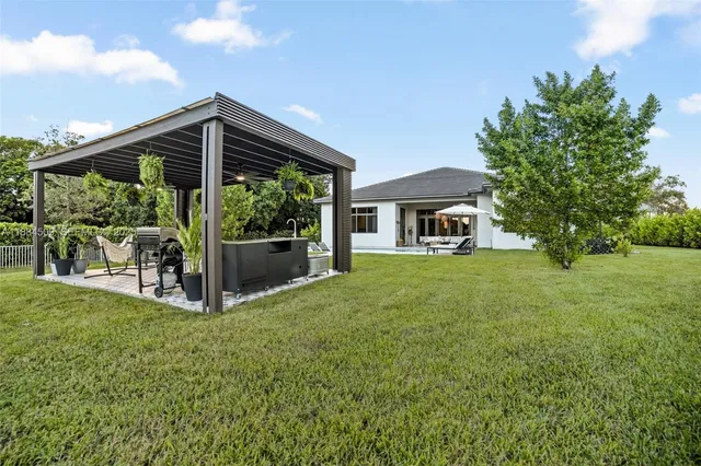 $2,349,000 | 5000 Southwest 159th Avenue, Southwest Ranches, FL 33331