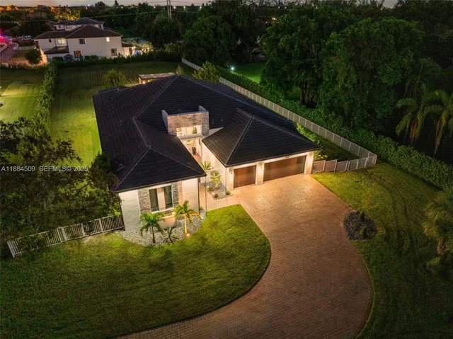 $2,349,000 | 5000 Southwest 159th Avenue, Southwest Ranches, FL 33331