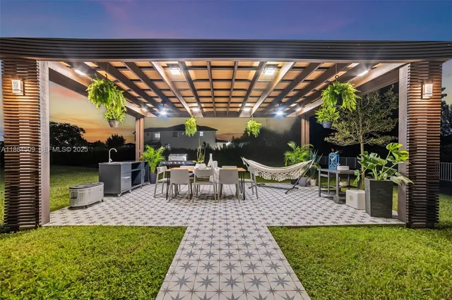 $2,349,000 | 5000 Southwest 159th Avenue, Southwest Ranches, FL 33331