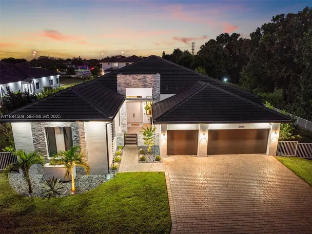 $2,349,000 | 5000 Southwest 159th Avenue, Southwest Ranches, FL 33331