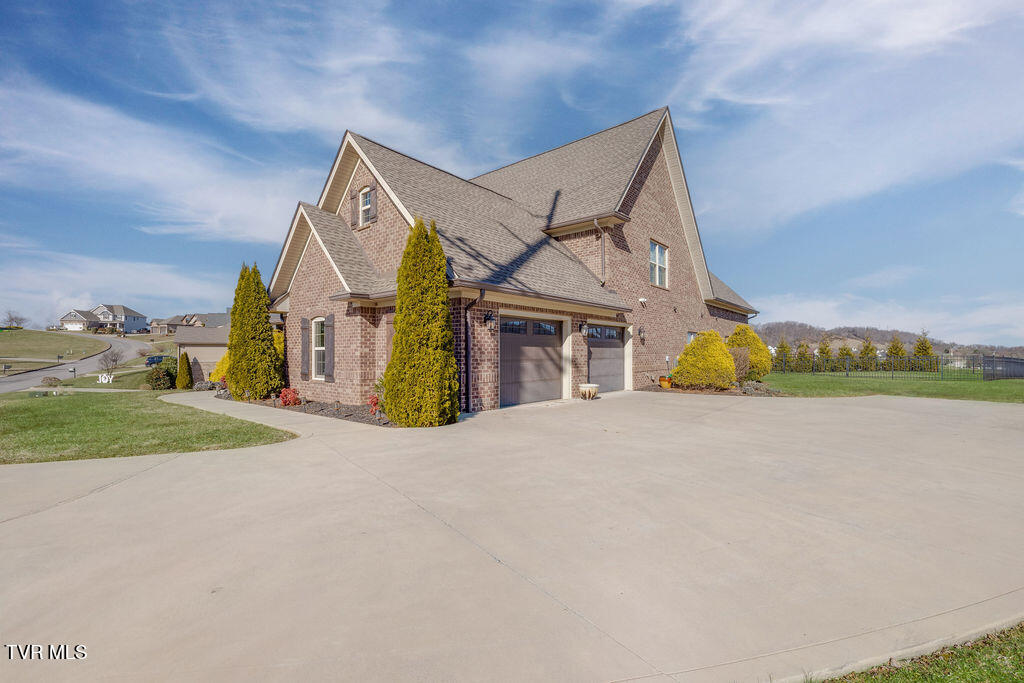 1024 Little Shadden Way Gray, TN 37615 - Photo 3 of 55 003