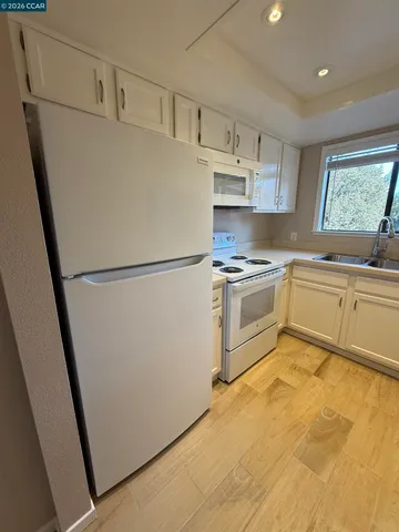 $349,950 | 2055 Sierra Road, Unit 12, Concord, CA 94518