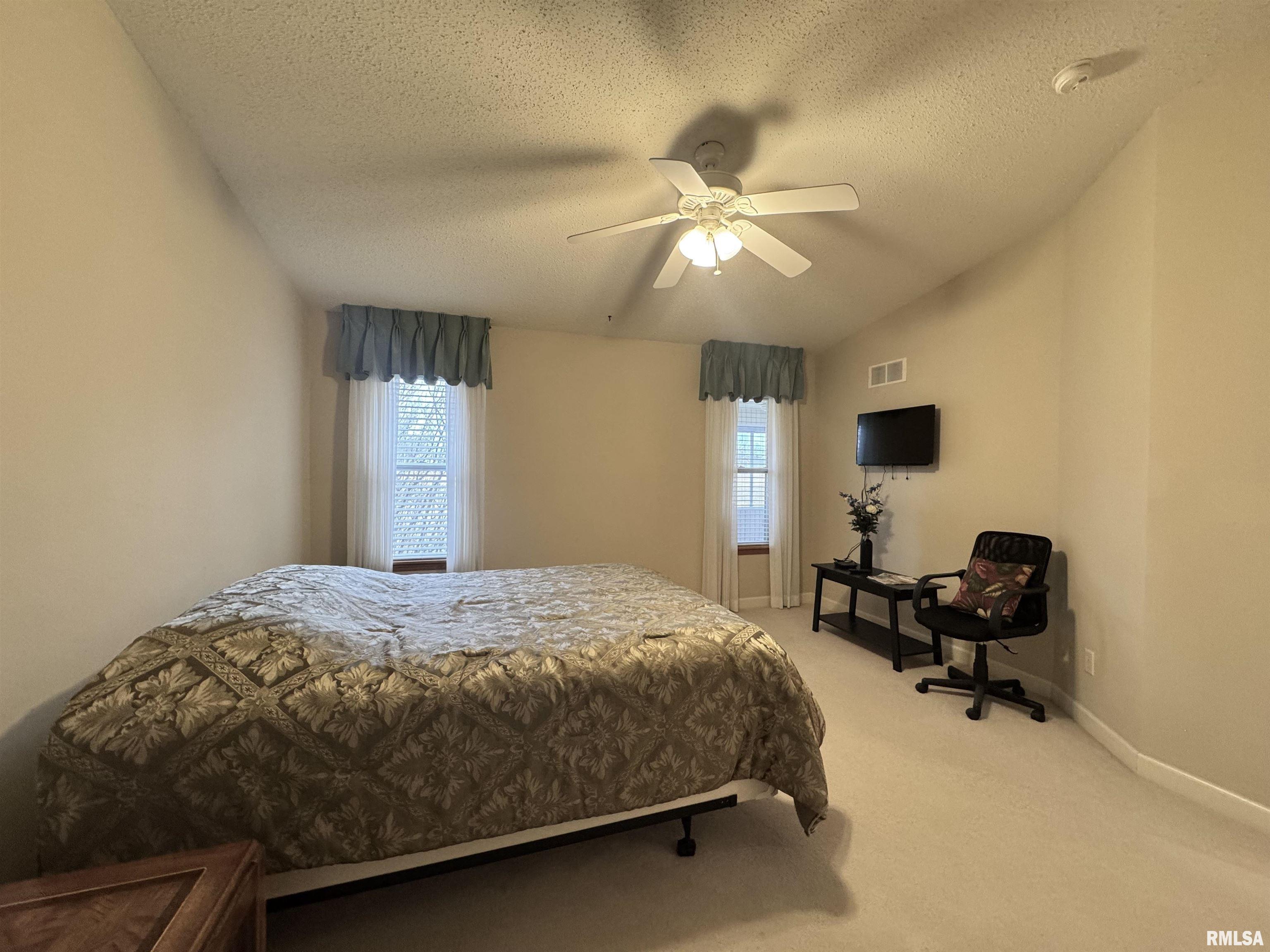 1103 Hawthorn Ridge Macomb, IL 61455 - Photo 21 of 31