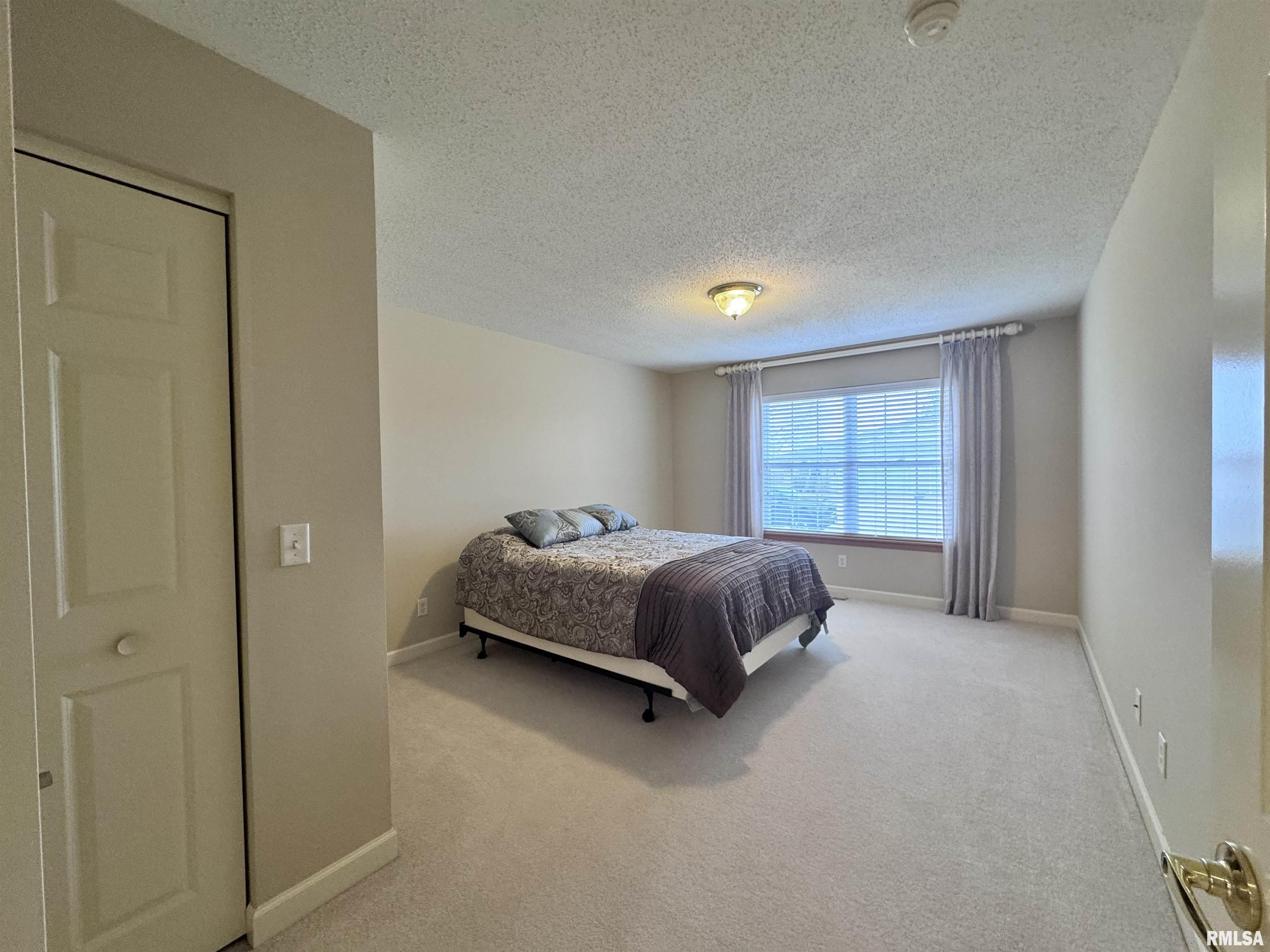 1103 Hawthorn Ridge Macomb, IL 61455 - Photo 25 of 31