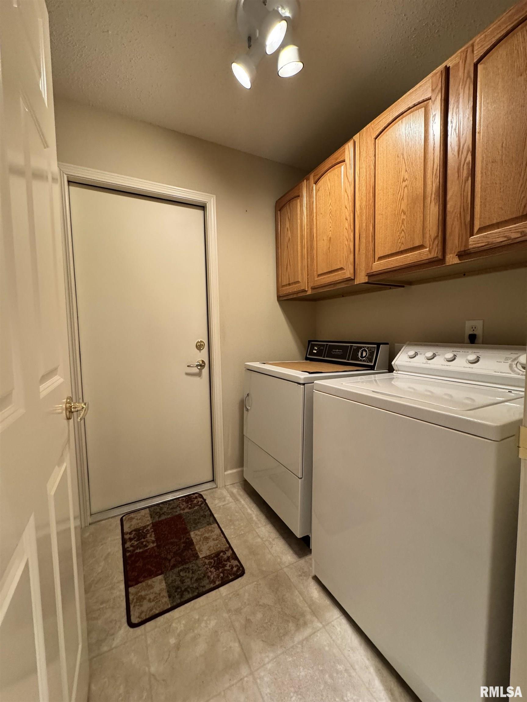 1103 Hawthorn Ridge Macomb, IL 61455 - Photo 27 of 31