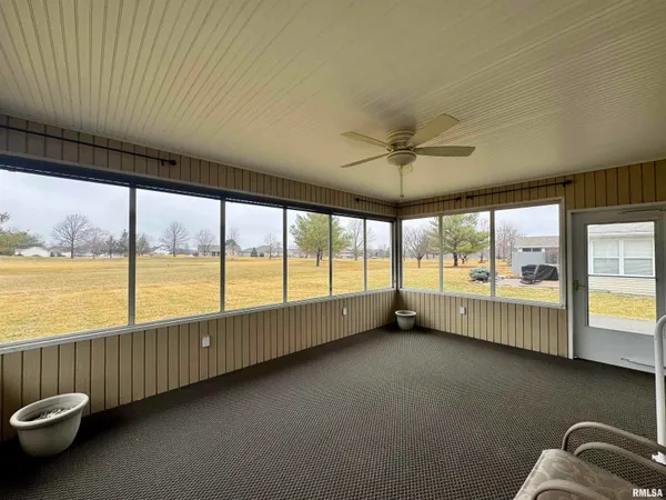 $205,000 | 1103 Hawthorn Ridge, Macomb, IL 61455