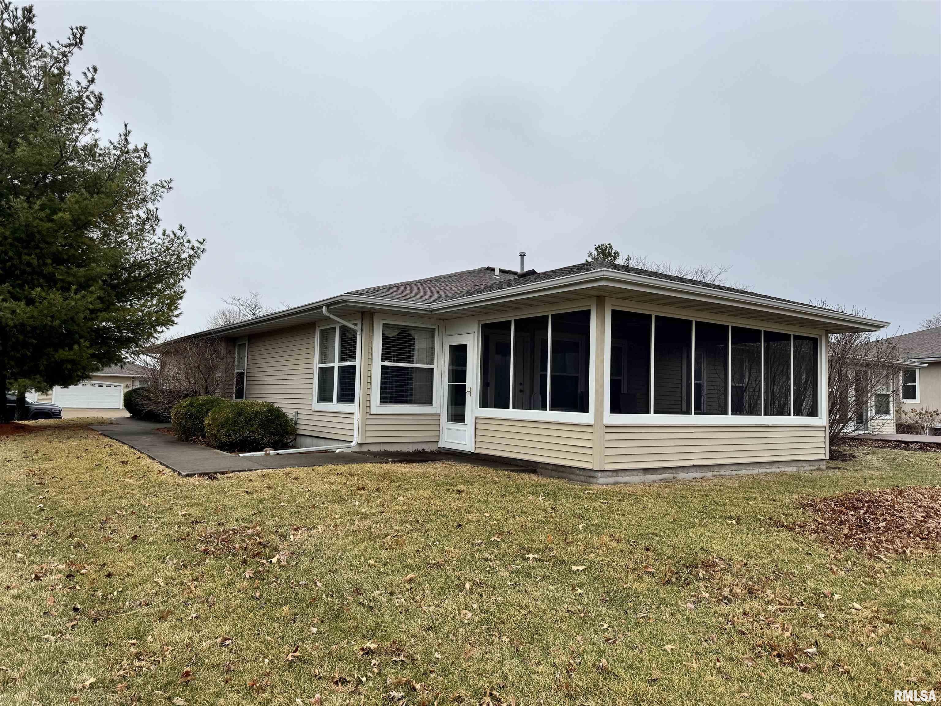 1103 Hawthorn Ridge Macomb, IL 61455 - Photo 30 of 31