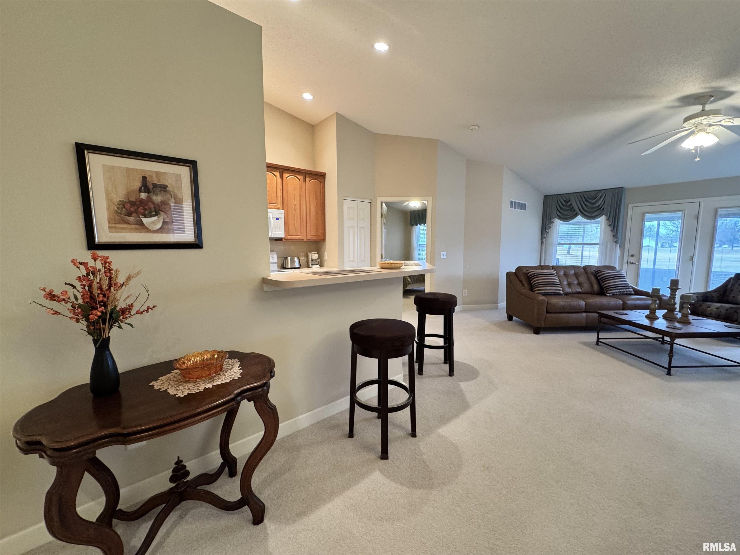 1103 Hawthorn Ridge Macomb, IL 61455 - Photo 10 of 31