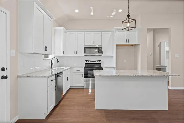 $270,000 | 901 Southwest 10th Street, Mineral Wells, TX 76067