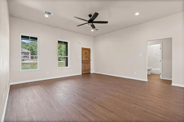 $270,000 | 901 Southwest 10th Street, Mineral Wells, TX 76067