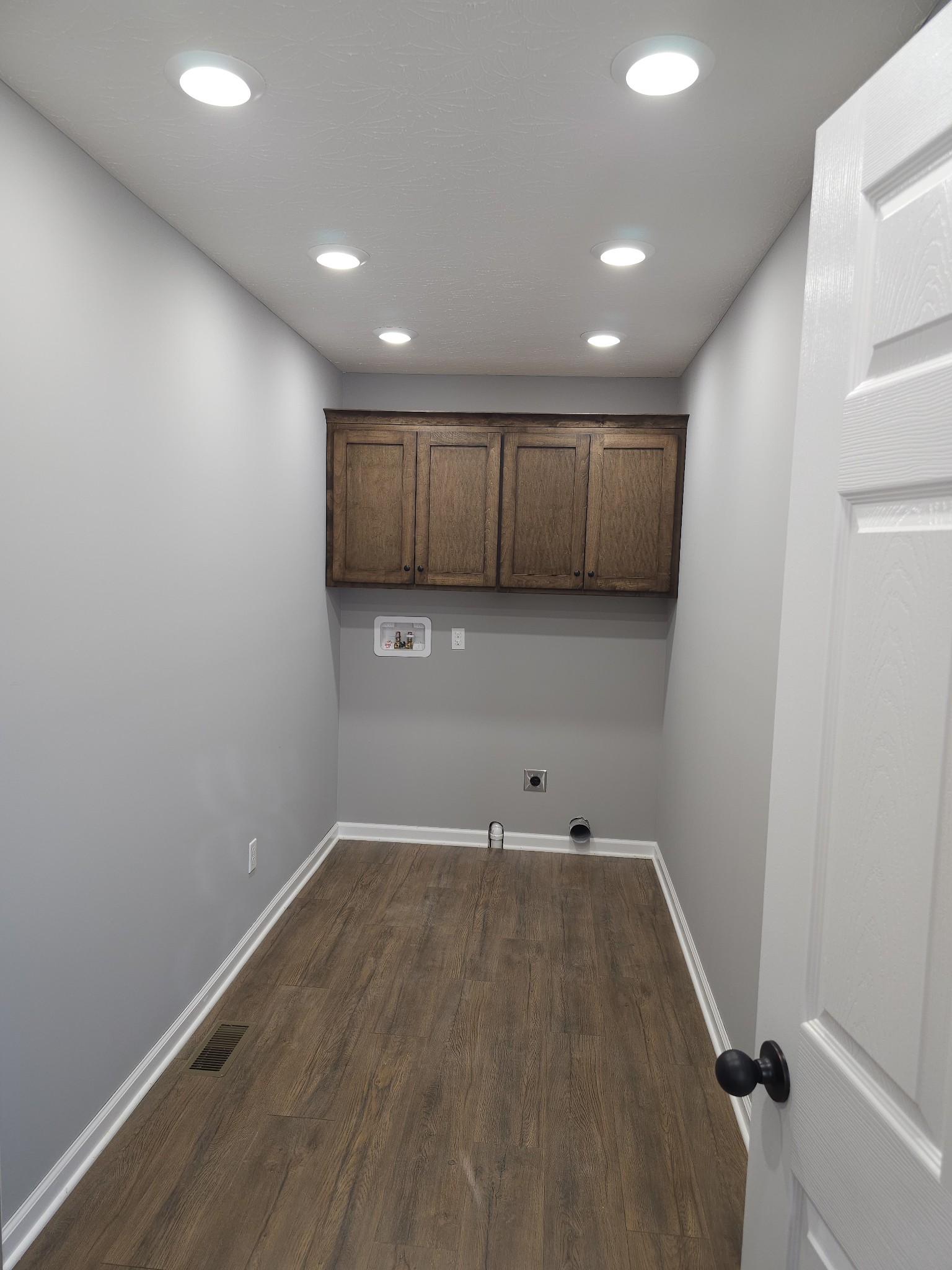 5209 Galen Road Lafayette, TN 37083 - Photo 9 of 24 a view of a kitchen with wooden floor
