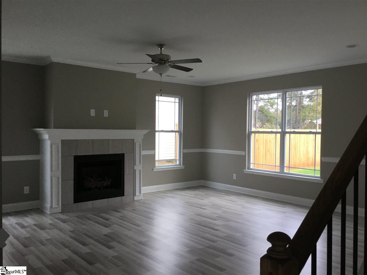 489 Clover Road Duncan, SC 29334 - Photo 5 of 32