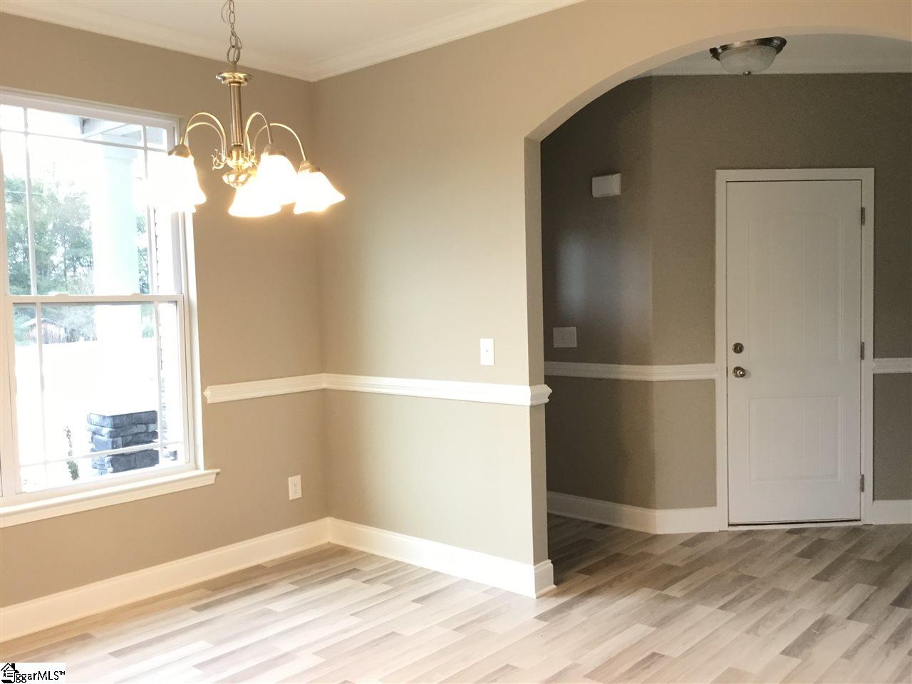 489 Clover Road Duncan, SC 29334 - Photo 10 of 32