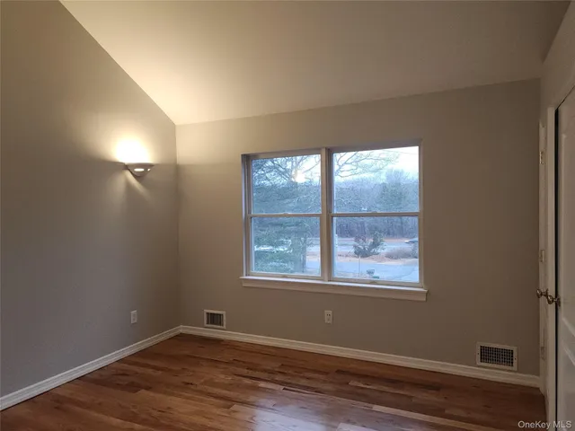 $1,149,900 | 1 A Jackson Avenue, Unit A, Hampton Bays, NY 11946