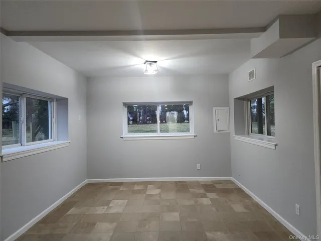 $1,149,900 | 1 A Jackson Avenue, Unit A, Hampton Bays, NY 11946