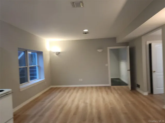 $1,149,900 | 1 A Jackson Avenue, Unit A, Hampton Bays, NY 11946