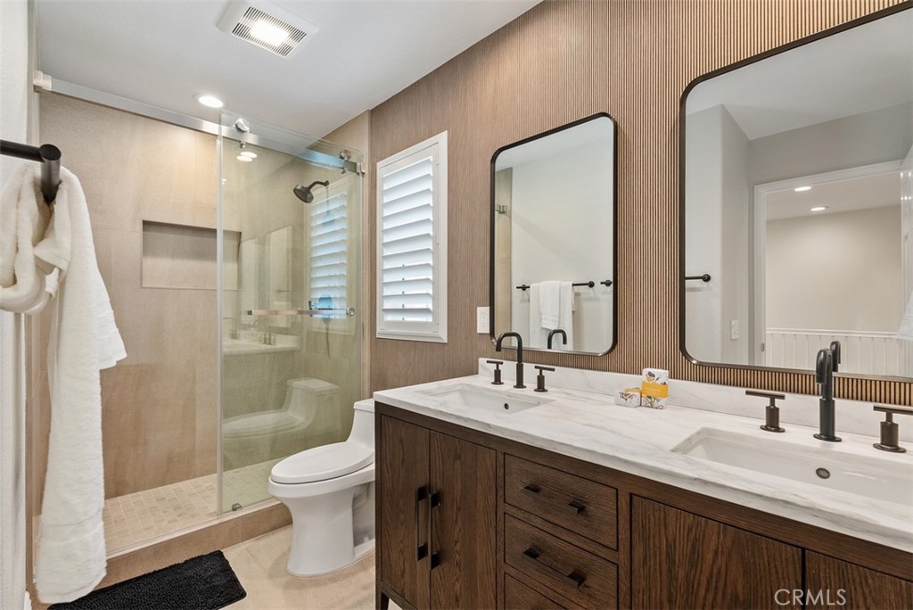 9 Franklin Way Ladera Ranch, CA 92694 - Photo 15 of 45 Remodeled Secondary Bathroom