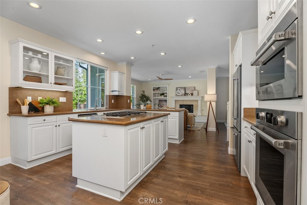 9 Franklin Way Ladera Ranch, CA 92694 - Photo 10 of 45 Kitchen