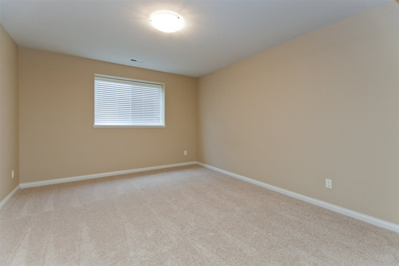 4025 North Willowbend Road Northeast Cedar Rapids, IA 52411 - Photo 39 of 44 Gallery Image 39