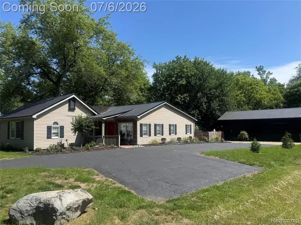 $339,900 | 308 North Seymour Road, Flushing, MI 48433